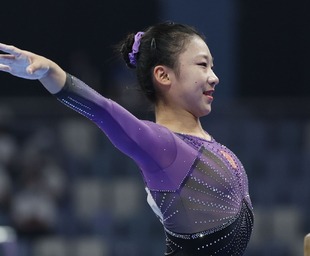 扑克中“免费看牌”意味着什么（扑克术语“免费看牌”是什么意思？）